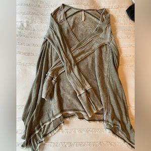 Free People Grey Long Sleeve Shirt - Medium - Loose/Flowy Fit (Optional OTS)